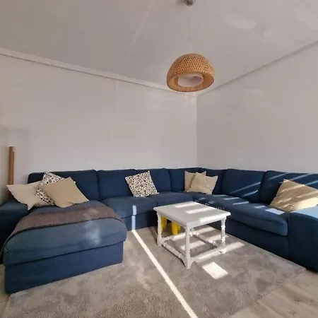 El Xiglu Ent20240 Apartmán *